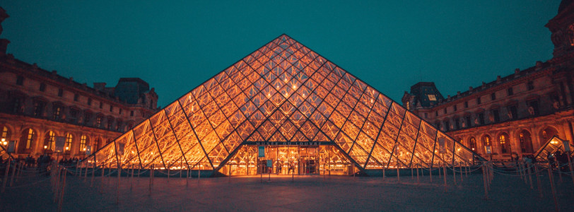 Louvre museum puts half a million exhibits online for free public access