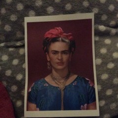 Frida Kahlo: making herself up