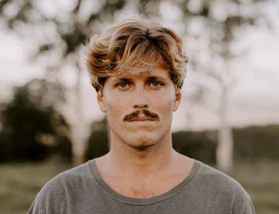 Australian singer/songwriter Ziggy Alberts drops his latest single 'THE GREAT DIVIDE'
